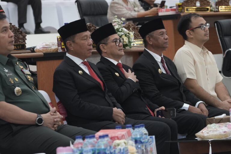 Bupati Joune Ganda Hadiri Rapat Paripurna HUT Kota Manado ke- 402 