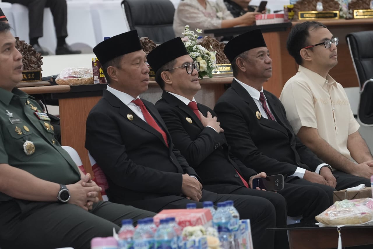 Bupati Joune Ganda Hadiri Rapat Paripurna HUT Kota Manado ke- 402 