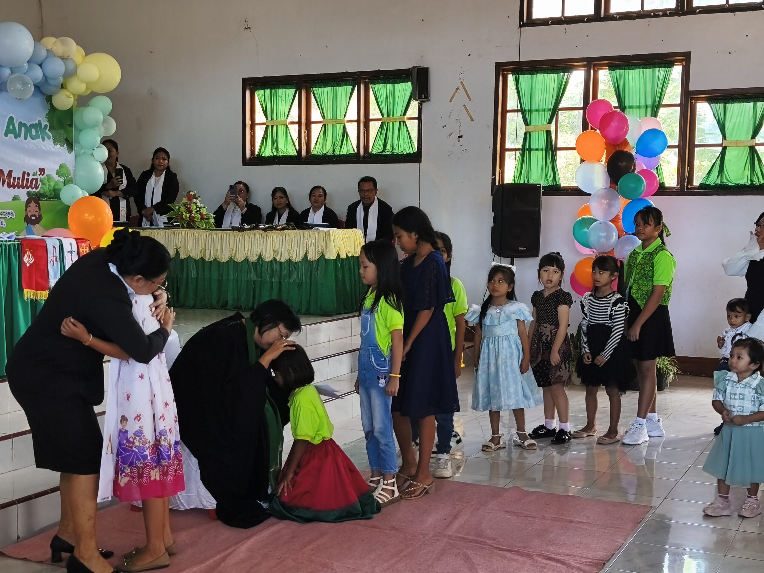 GMIM Betania Malendeng Gelar Ibadah Bulan Peduli Anak: Pdt Foune Inaray Ajak Orangtua Kembali Hadir untuk Anak