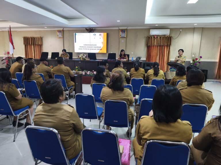 Sekda Novly Wowiling Buka Kegiatan Singkronisasi Perencanaan Daerah dan Perencanaan Desa