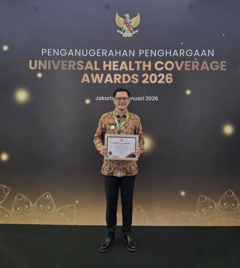 Di Kepemimpinan Bupati Joune Ganda Kabupaten Minut Berhasil Rain Penghargaan UHC Award Tahun 2026 Kategori Madya