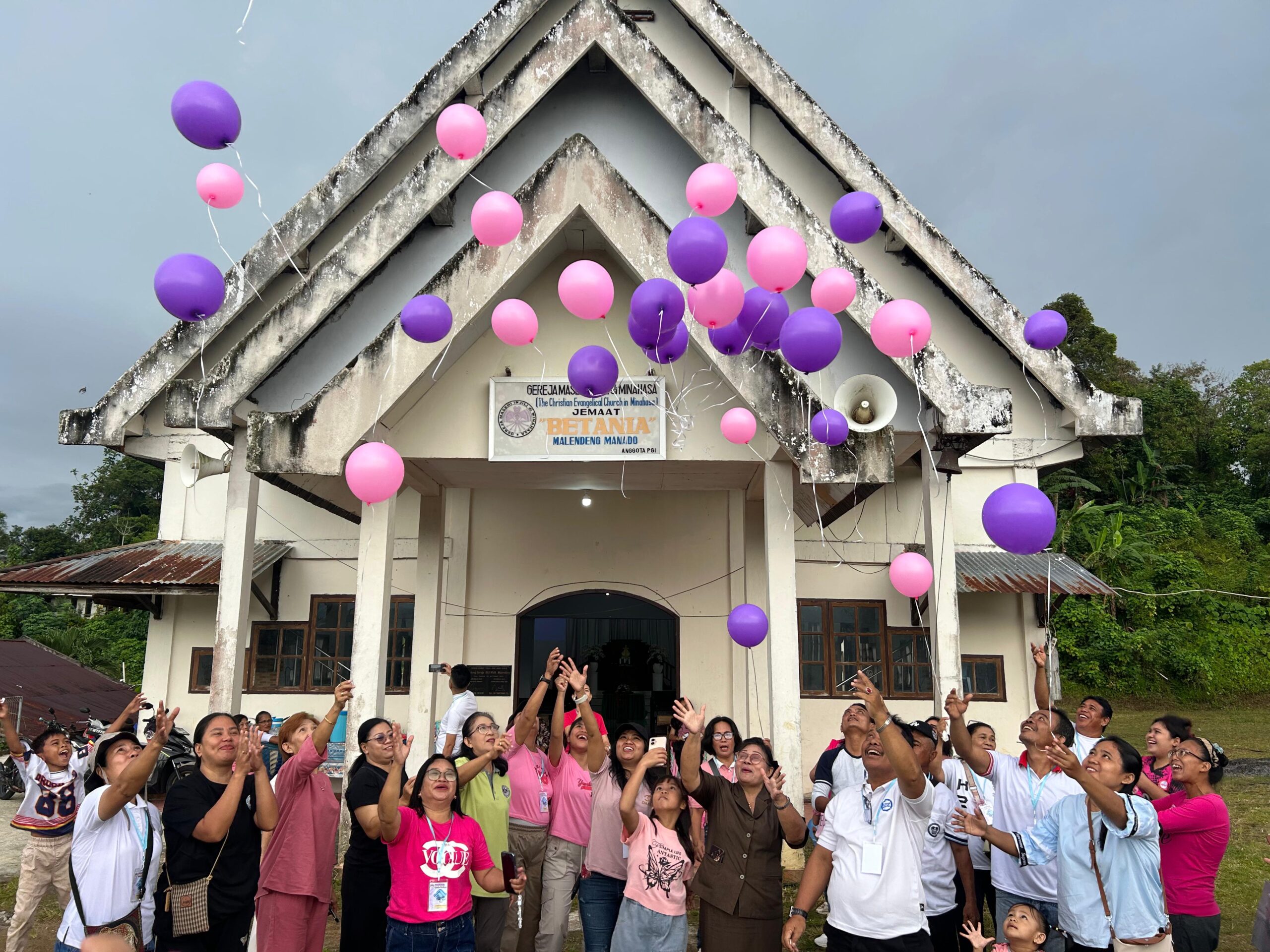 Pelepasan Balon Gas Warnai Pembukaan Rangkaian Kegiatan H2RG GMIM Betania Malendeng 2026