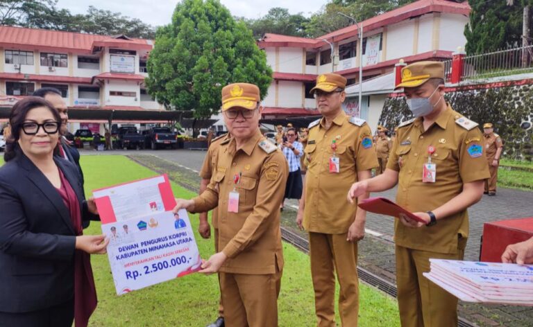Asisten III Jossy Kawengian Ingatkan Laporan Pajak dan LHKPN di Kegiatan 4 ASN Minut Purnabakti