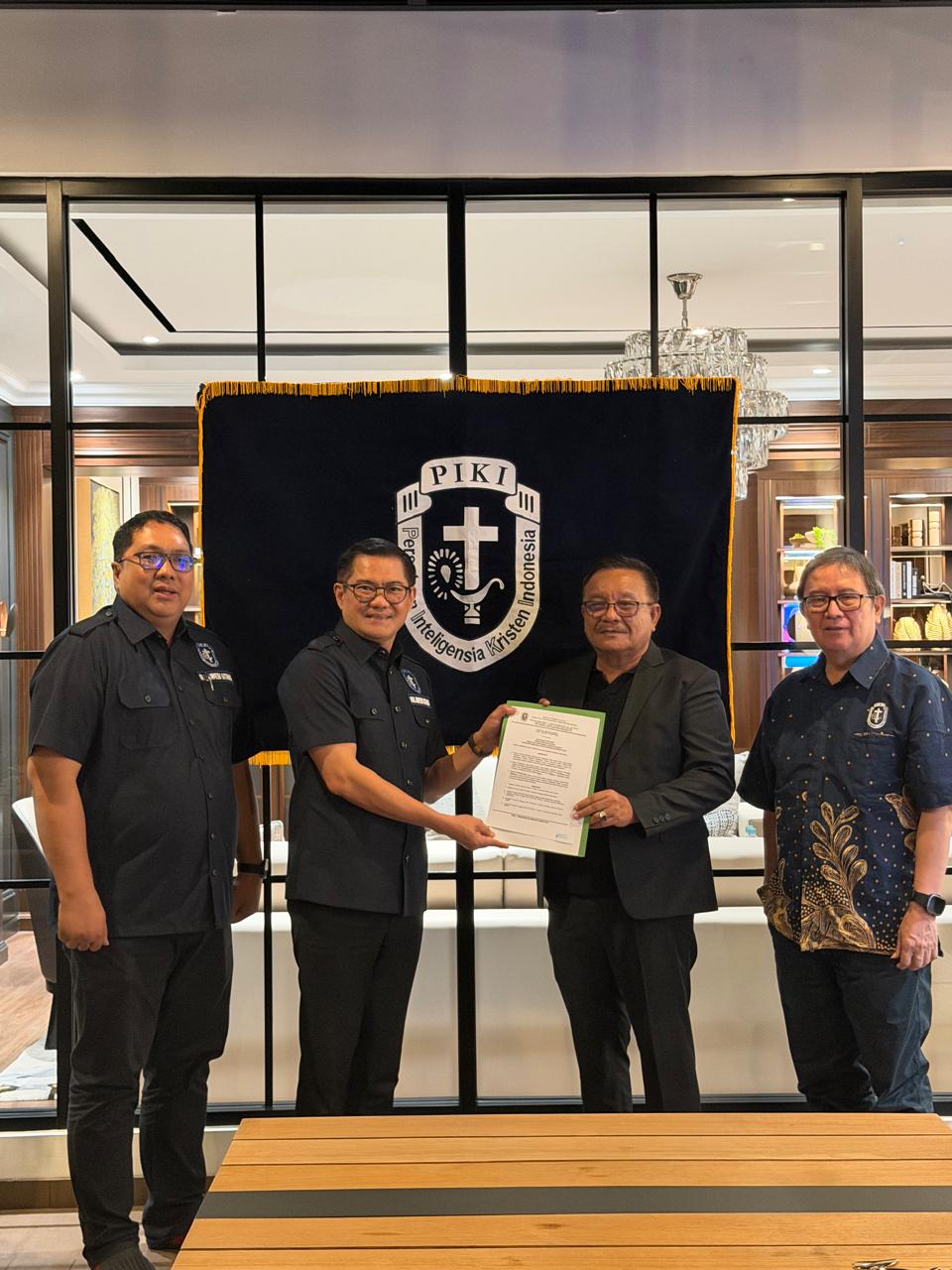 Bupati Joune Ganda Jabat Ketua PIKI Minut